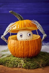 pumpkin-carving-ideas-peekaboo-wdy-1593457450